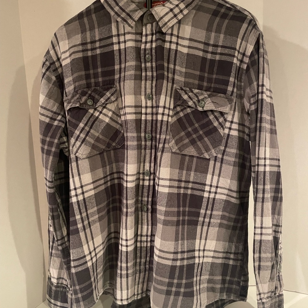 Men’s Flannel Shirt Gray White Plaid Button Down Size XXL Casual Fall Winter